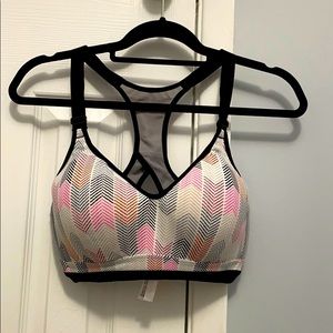 Victoria’s Secret|multicolored pattern sports bra